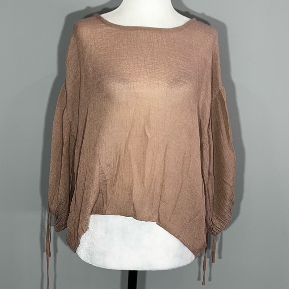 Grade & Gather Top - Picture 2 of 11